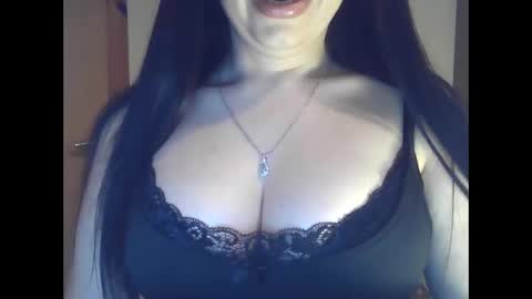 elle010843 online show from 04.03.26