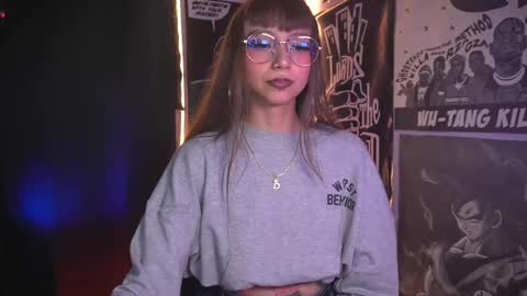 follow me on instagram .    online show from 02.10.26