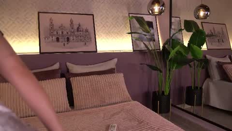 Elle Diane online show from 07.24.26