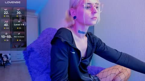 Ellie online show from 05.11.26