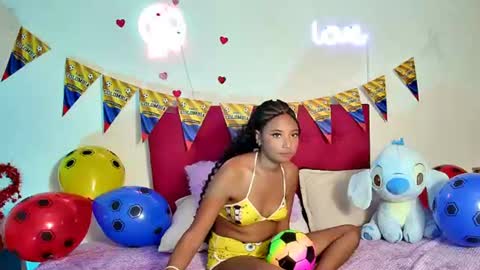 ellie_cute7 online show from 06.16.26