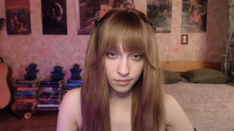 ellie_friendly online show from 04.19.26
