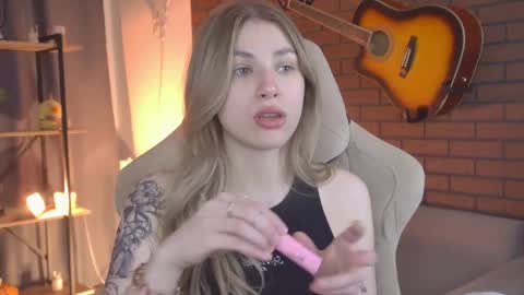 elliecutes online show from 04.30.26