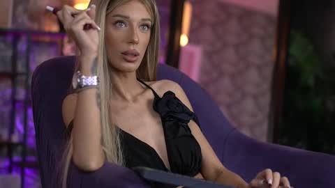 Ellie online show from 09.19.25