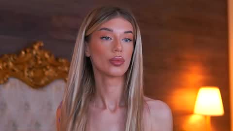 Ellie online show from 11.08.25