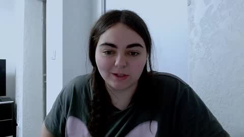 Ellie online show from 04.10.26