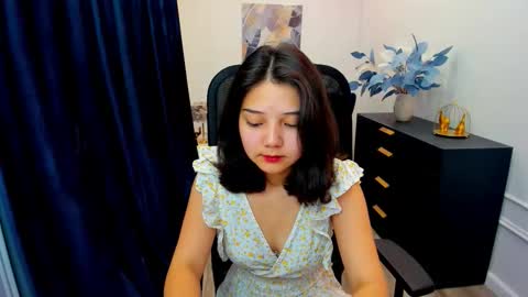 Snapshot of ellievensda chatting on 10.02.25 ellievensda online show from 10.02.25