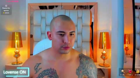 E L L I O T    V E L E Z online show from 07.23.26