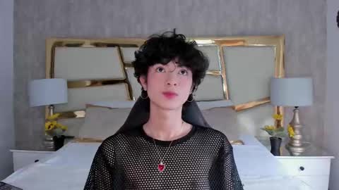 elliotvolkov online show from 12.18.25