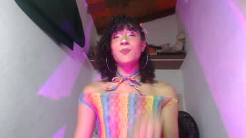 Snapshot of ellis_flowers chatting on 06.19.26 . online show from 06.19.26