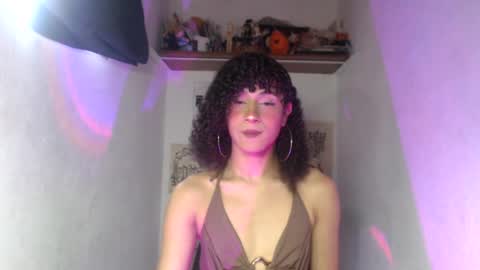Snapshot of ellis_flowers chatting on 07.13.26 . online show from 07.13.26