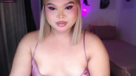 Ellise online show from 06.05.26
