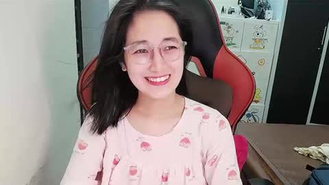 Snapshot of ellsa9x chatting on 09.17.25 ellsa9x online show from 09.17.25