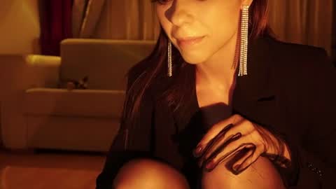 Snapshot of elly_fry chatting on 07.31.26 Art Place online show from 07.31.26