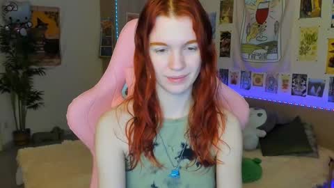 Snapshot of elly_milas chatting on 02.09.25 Elly     Fansly  online show from 02.09.25