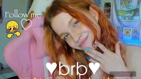 Snapshot of elly_milas chatting on 05.05.26 Elly Fansly online show from 05.05.26
