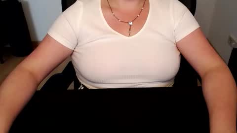Elly online show from 06.04.26