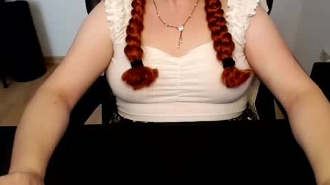 Elly online show from 06.30.26