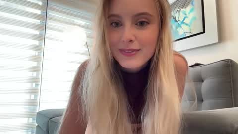 Snapshot of ellykeyofficial chatting on 05.03.26 ellykeyofficial online show from 05.03.26