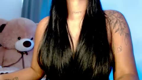 Snapshot of ellylovee chatting on 05.09.26 Elly online show from 05.09.26