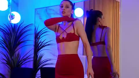 Elly online show from 03.13.26