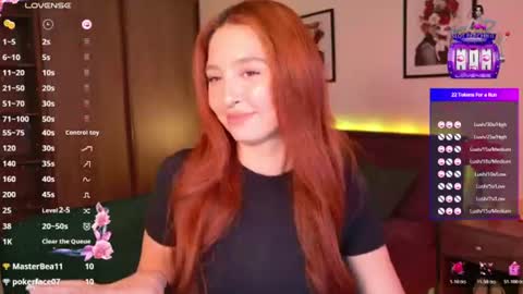 Snapshot of ellypeach chatting on 06.28.26 EllyPeach online show from 06.28.26