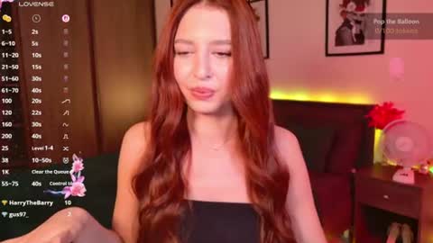 Snapshot of ellypeach chatting on 07.15.26 EllyPeach online show from 07.15.26