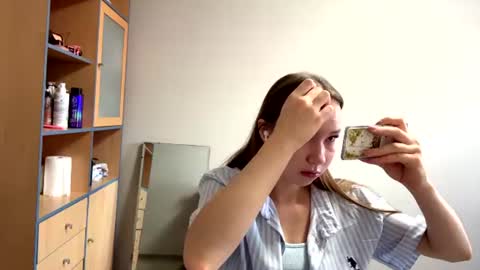 Elly online show from 07.19.26