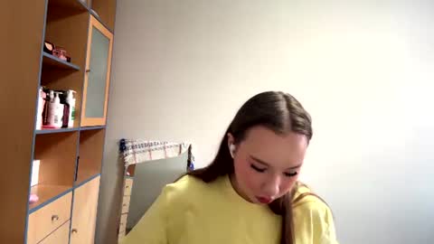 Elly online show from 07.21.26