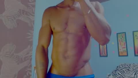 Snapshot of elmiltonnjakee chatting on 02.03.26 elmiltonnjakee online show from 02.03.26