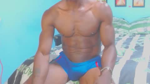 Snapshot of elmiltonnjakee chatting on 02.12.26 elmiltonnjakee online show from 02.12.26