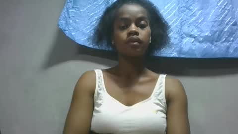 Snapshot of elodie228680 chatting on 05.15.26 elodie228680 online show from 05.15.26