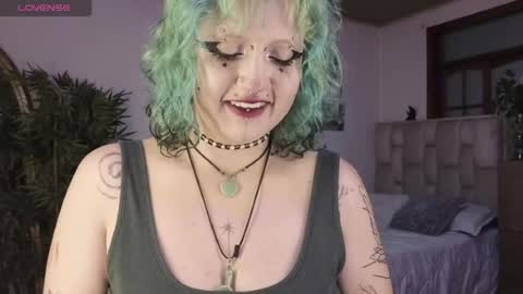 Eloise  . online show from 04.12.26