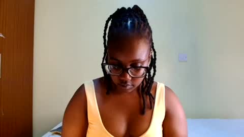 ELOWENA online show from 07.02.26
