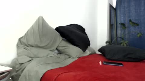 Snapshot of elputoquetegusta chatting on 02.08.25 elputoquetegusta online show from 02.08.25