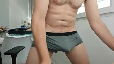 Snapshot of elrubiyo25 chatting on 07.02.26 elrubiyo25 online show from 07.02.26