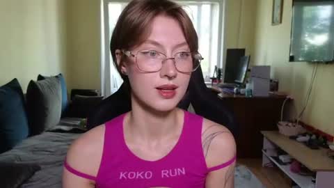 Snapshot of elsaangel chatting on 06.14.26 elsaangel online show from 06.14.26