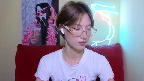 Snapshot of elsaangel chatting on 07.24.26 elsaangel online show from 07.24.26