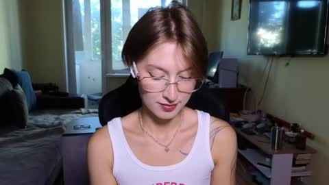Snapshot of elsaangel chatting on 08.08.26 elsaangel online show from 08.08.26