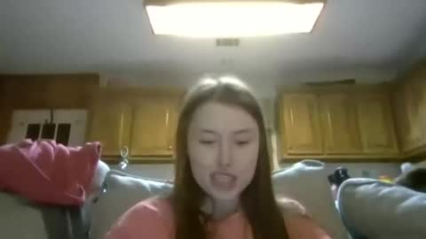 Snapshot of elsierain469 chatting on 12.19.25 Elsie Rain online show from 12.19.25