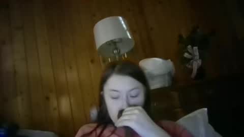 Snapshot of elsierain469 chatting on 12.21.25 Elsie Rain online show from 12.21.25