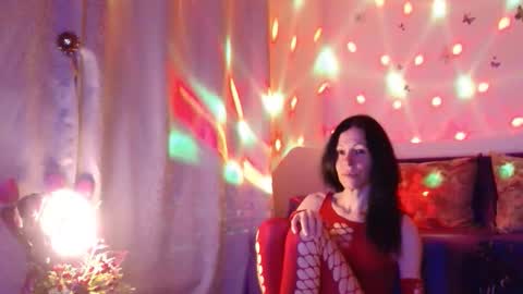 Snapshot of elysasun chatting on 03.11.26 Elisa online show from 03.11.26