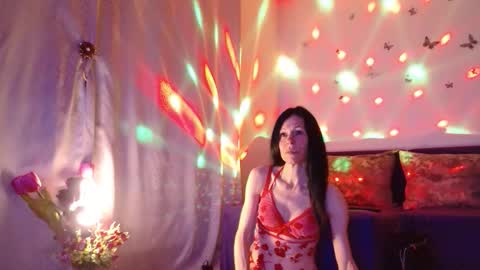 Snapshot of elysasun chatting on 03.28.26 Elisa online show from 03.28.26