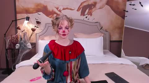 Chloyka online show from 10.31.25