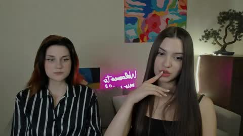 Snapshot of elza_rose chatting on 05.26.26 elza_rose online show from 05.26.26