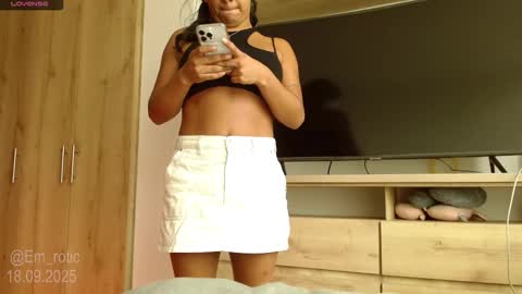 Emilia  online show from 09.18.25