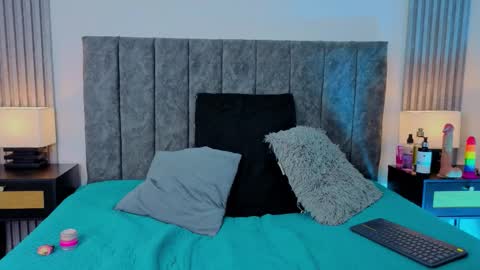 Ema online show from 10.21.25