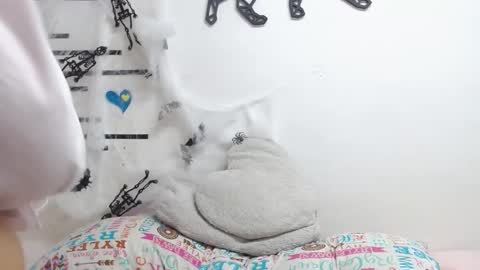 Snapshot of emawalker_ chatting on 10.26.25 Ema Walker online show from 10.26.25