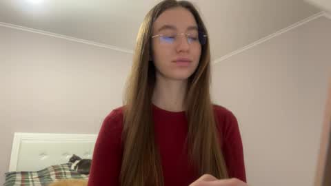 Snapshot of emberfamn chatting on 05.02.26 Alina online show from 05.02.26