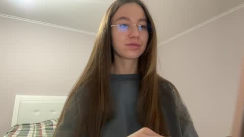 Snapshot of emberfamn chatting on 05.29.26 Alina online show from 05.29.26